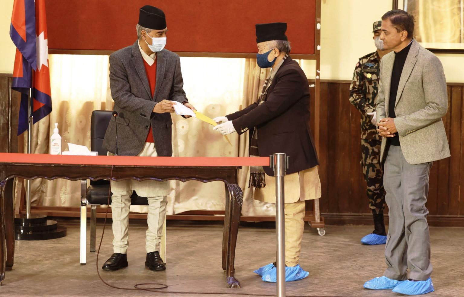 कोराेना नियन्त्रण गर्न तेरो पार्टी, मेरो पार्टी नभनी सबै एकजुट हुनुपर्छ : प्रधामन्त्री देउवा