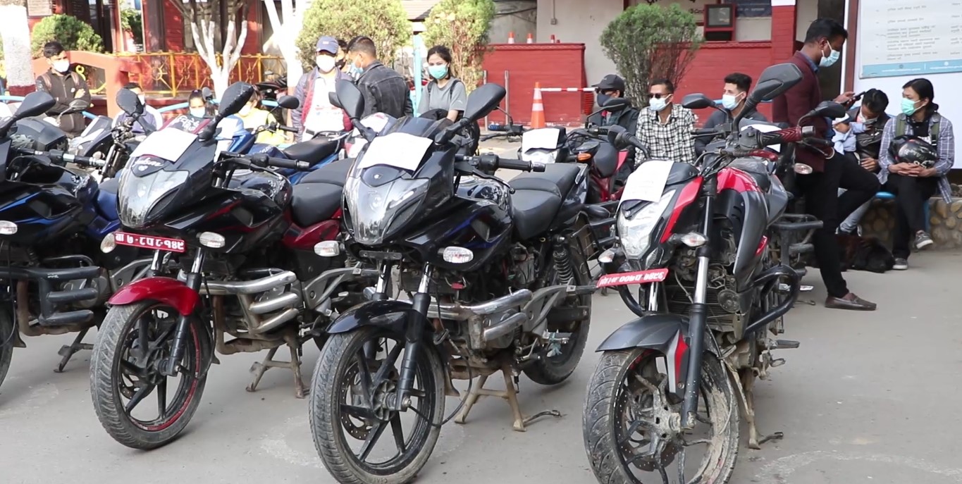 हराएका २१ वटा सवारी साधन फेला पारी हस्तान्तरण