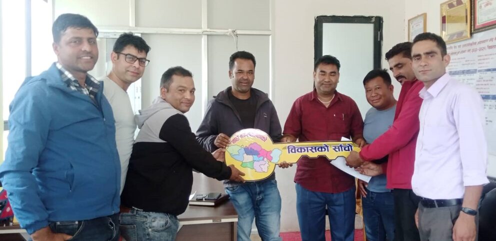 थाहा नगरको विकास गर्न सबैसँग सहकार्य गर्छु ः नगर प्रमुख बिष्ट