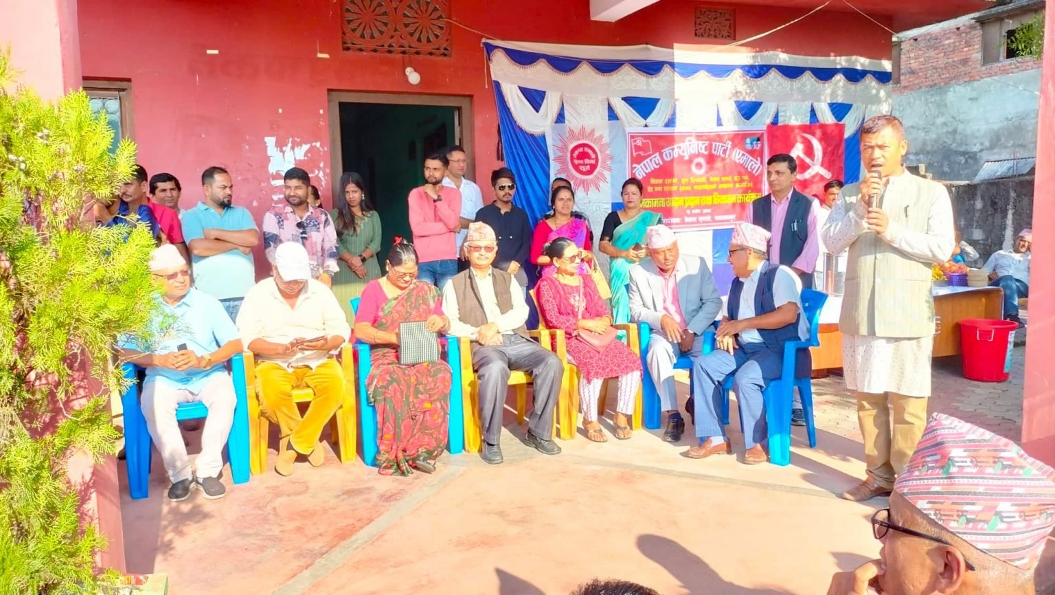 एमाले मकवानपुरको शुभकामना आदान प्रदान तथा चियापान