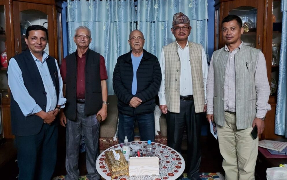 मकवानपुरका नेताहरुको केपी ओलीसंग भेट, मंसिर ४ गतेको चुनावी विषयमा छलफल