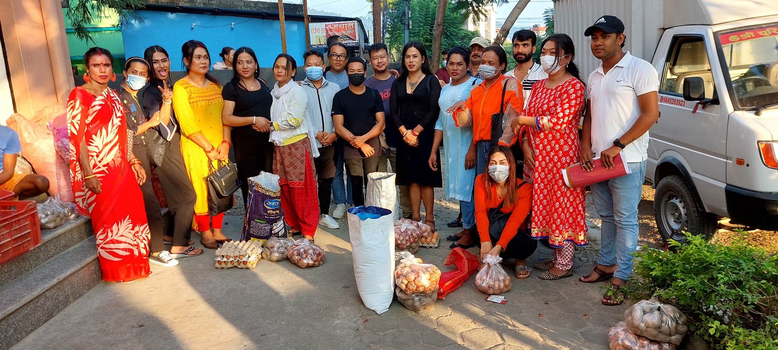 मकवानपुरका यौनिक लैंगिक तथा अल्पसंख्यक सदस्यलाई राहत वितरण