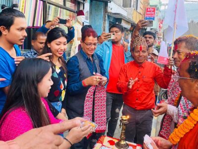 डिना र सिंहको वडामा थापा आक्रमक , नेवार समुदायद्वारा सगुन खुवाएर भब्य स्वागत