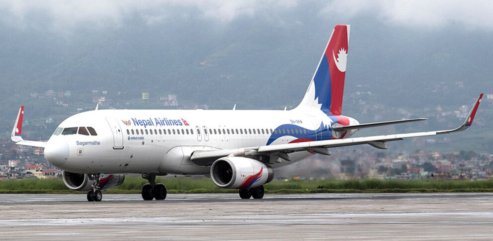 निगमको जहाजको ‘इन्जिन स्टार्ट’ नभएपछि मुम्बई जाने १५२ यात्रु अलपत्र