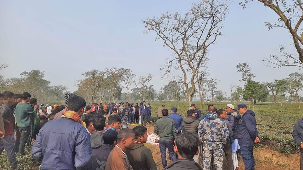 एउटै पासोमा झुन्डिएर प्रेमी-प्रेमिकाले गरे देहत्याग !