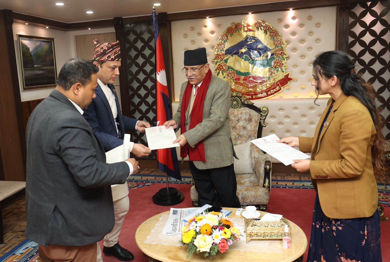 पत्रकार सम्मेलन गर्दै राजीनामा बुझाएका रास्वपाका ३ मन्त्री