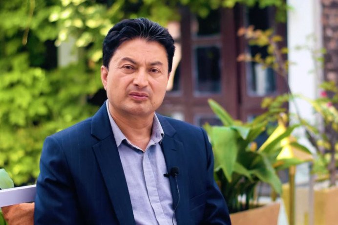 प्रधानमन्त्रीले पदका लागि मुलुकलाई अस्थिरतातर्फ धेकेले: गोकर्ण विष्ट