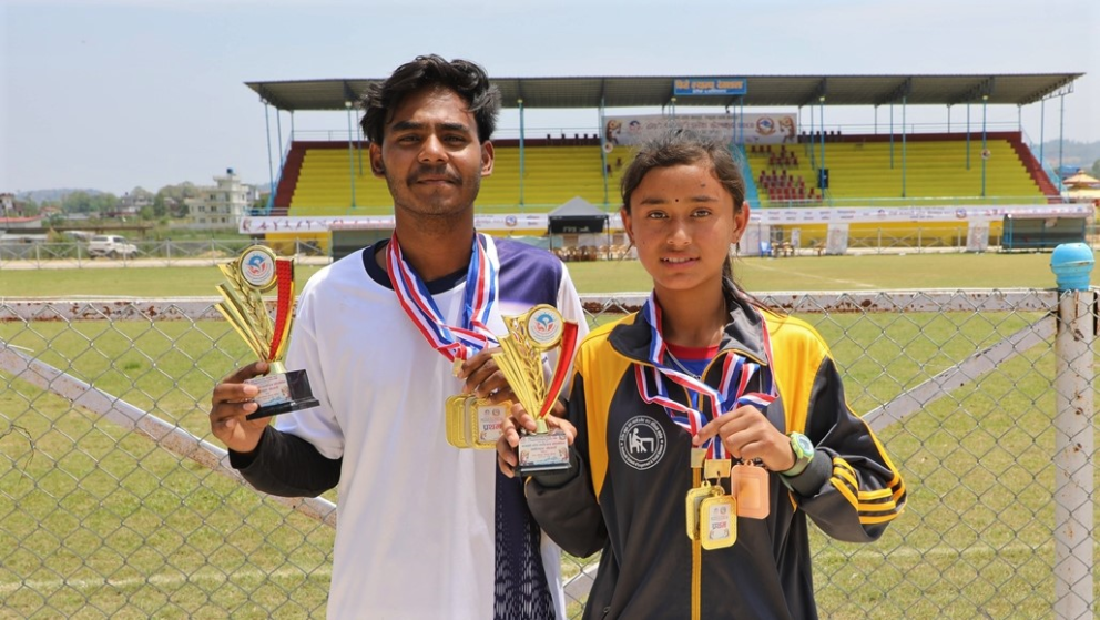 मकवानपुरकी गोपाली र काठमाडौंका शाहले हेटौंडामा जारी प्रदेश खेलकुदअन्तर्गत एथ्लेटिक्सको दौडमा स्वर्ण जिते