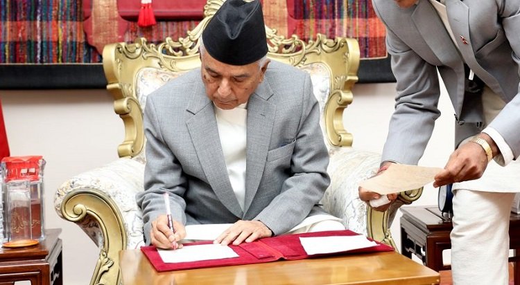 राष्ट्रपतिद्वारा मिटरब्याज समस्या समाधान गर्ने अध्यादेश जारी