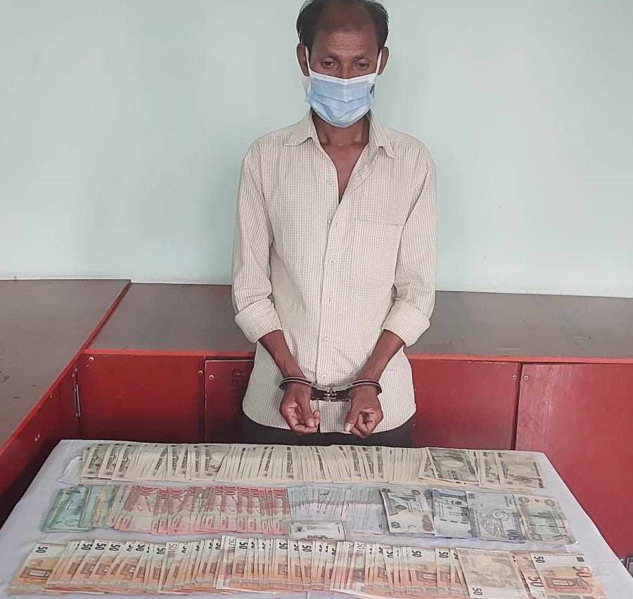 हेटौंडाबाट बिदेश मुद्रा सहित एक जना पक्राउ, २३ लाख बरामद