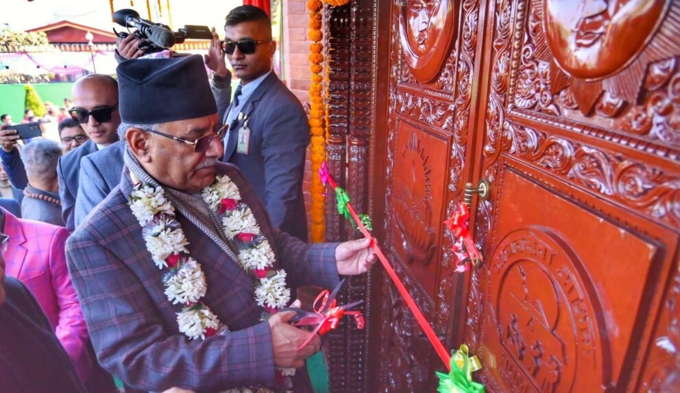 मन्दिरमा भेटी चढाउनुभन्दा आश्रममा दान गर्नु धर्म : प्रधानमन्त्री