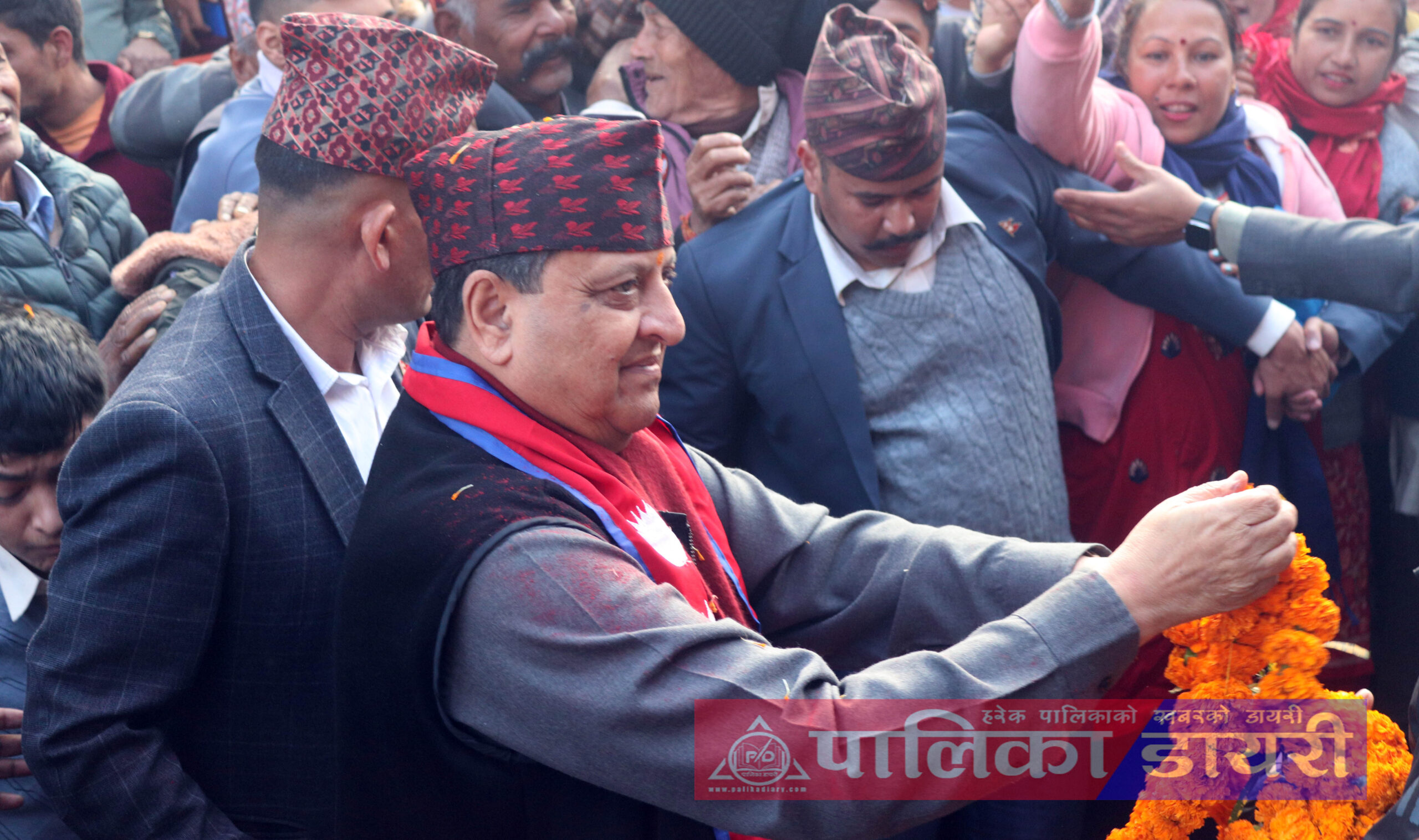 हेटौंडा आएर पूर्वराजाले गरे धार्मिकस्थलमा पूजा आरधना