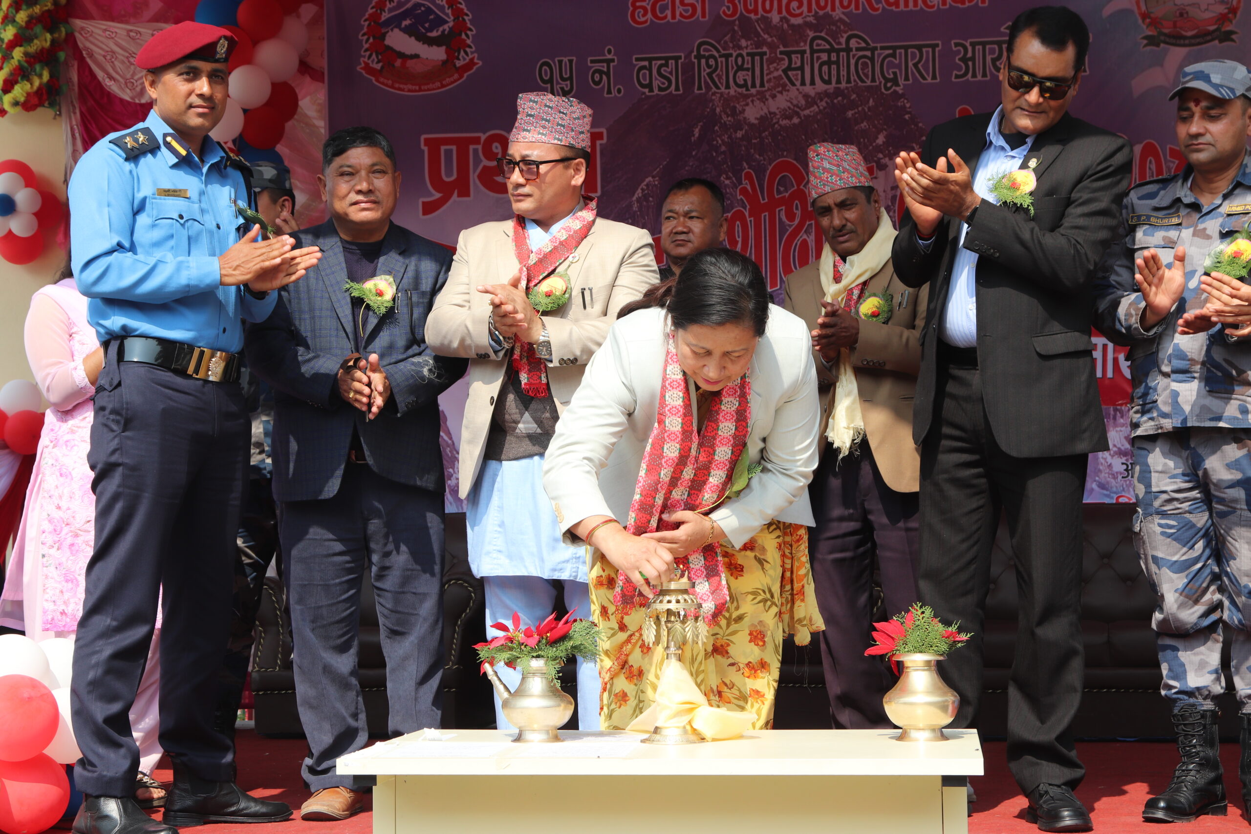 वडा नं १५ मा तीन दिने बृहत् शैक्षिक मेला सुरु, मेयरले लामाले गरिन् उद्घाटन