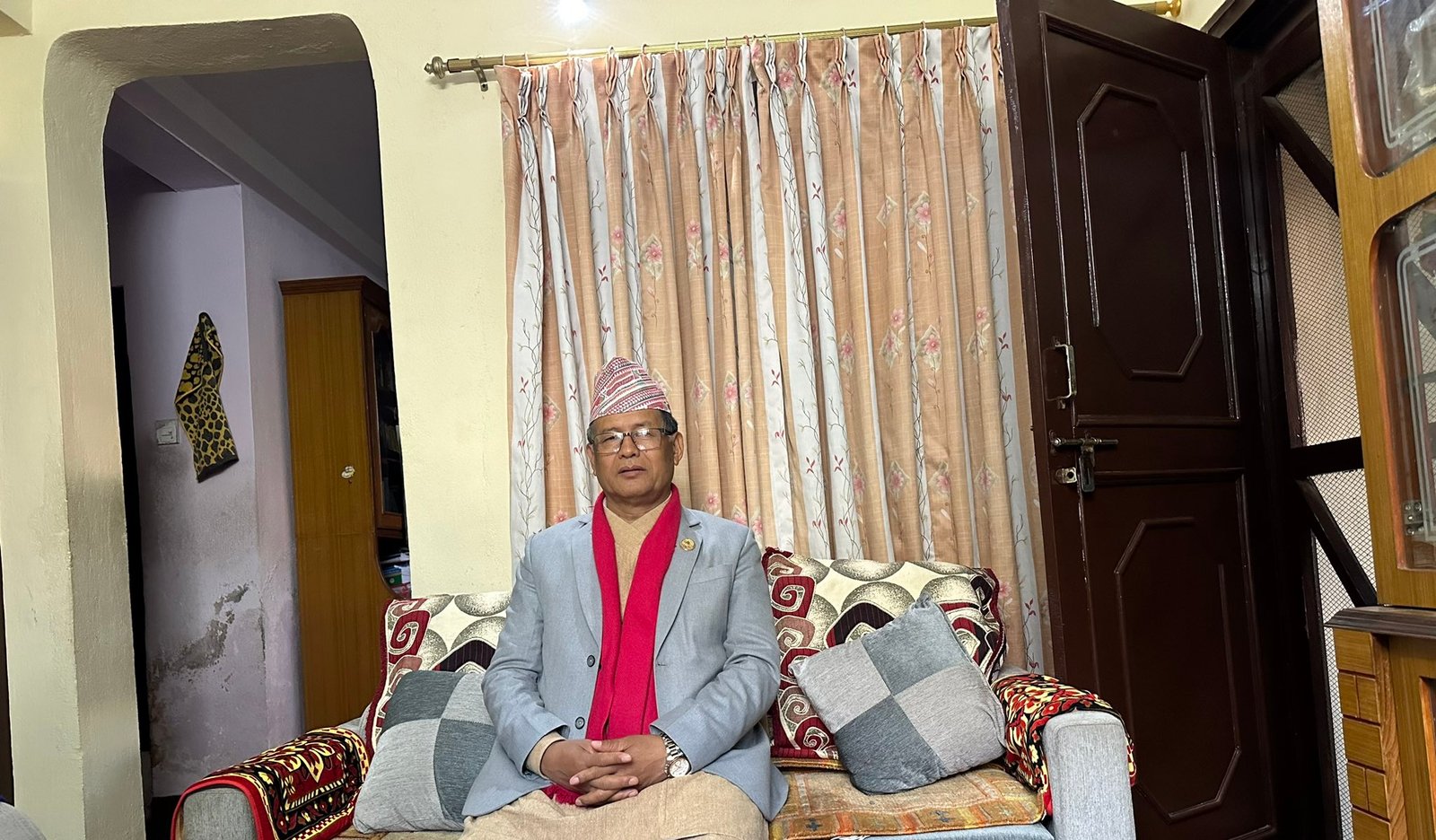 कांग्रेसका मन्त्री गुरूङले छाडे सरकारी निवास