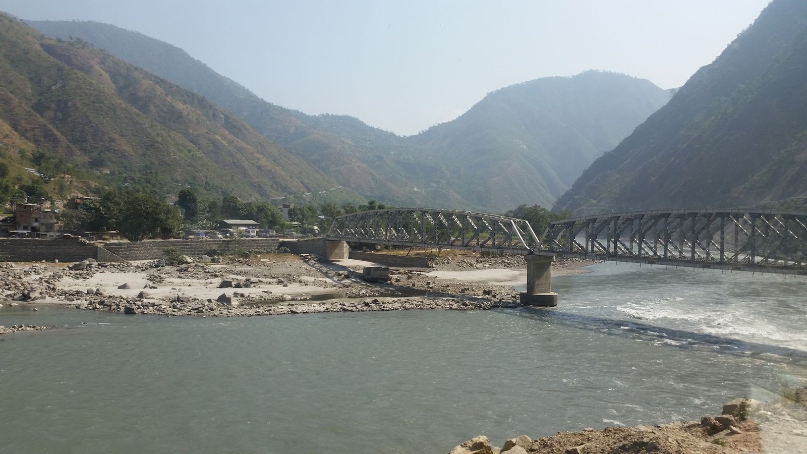 सुनकोशी नदीमा वेपत्ता ३ बालबालिका अझै भेटिएनन्