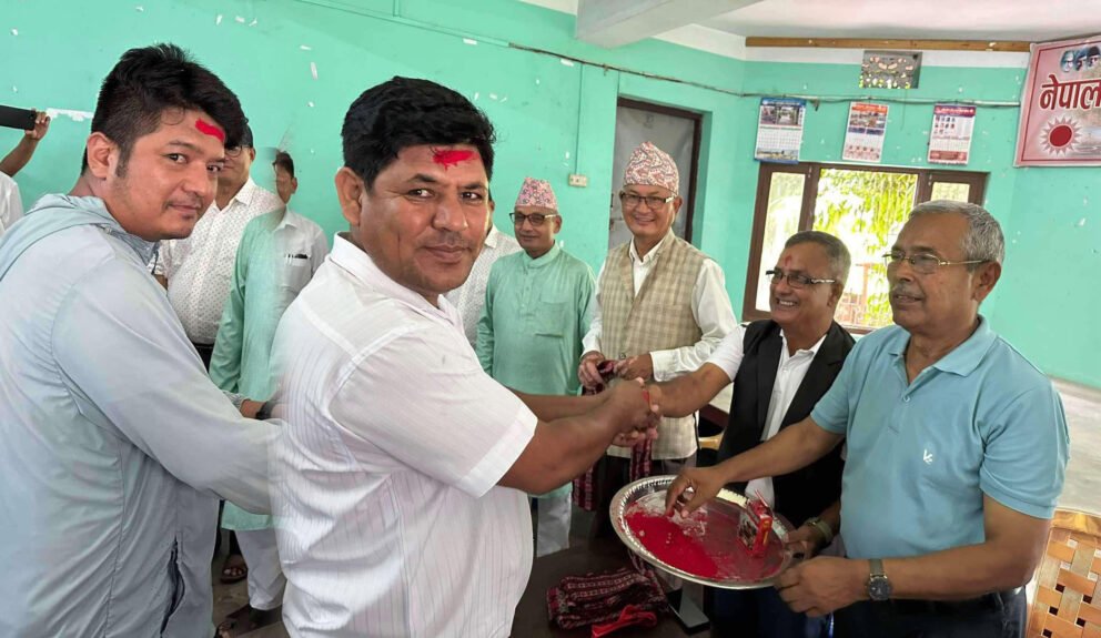 एमालेको 'घर फिर्ती अभियान' सफल: नेकपा (एस) का नेताहरू प्रवेश