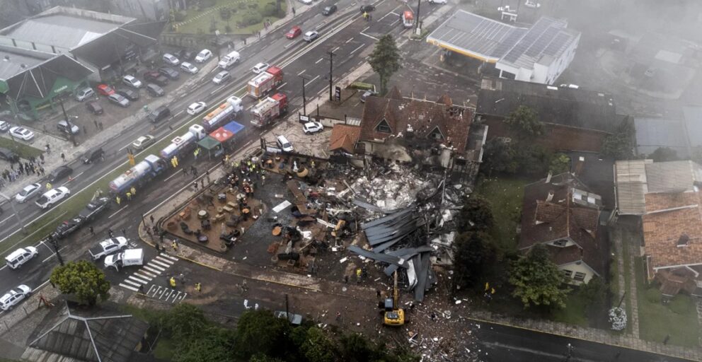 ब्राजिलमा विमान घरमा ठोकिँदै खस्दा एकै परिवारका १० जनाको मृत्यु