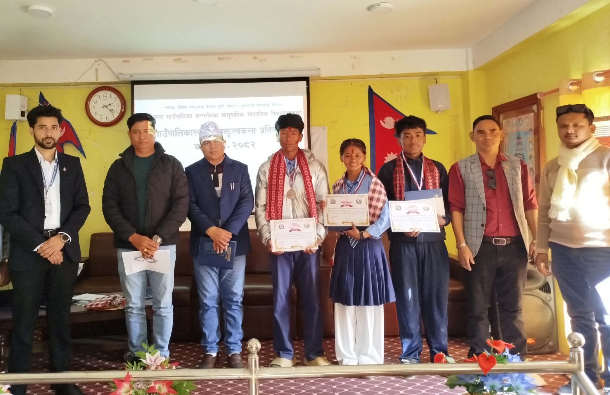 वक्तृत्वकलामा सदिक्षा भईन् प्रथम