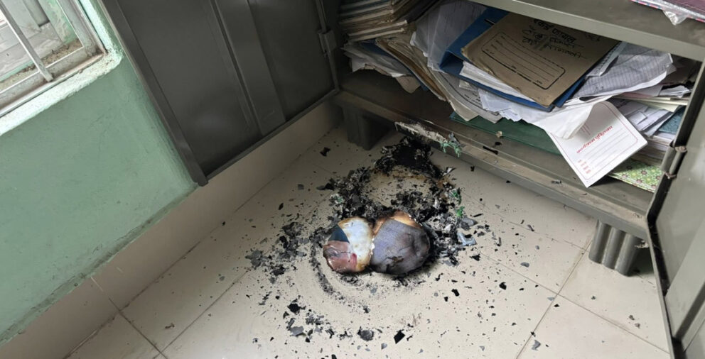 दमकको वडा कार्यालयमा तोडफोड र आगजनीको प्रयास