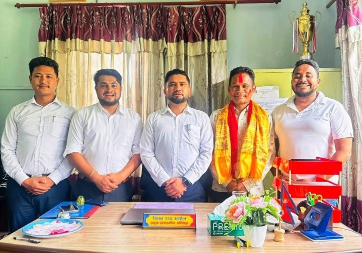 कक्षा ९ मा पढ्दै गर्दा जनयुद्धमा होमिएका वडाध्यक्ष स्याङ्तान २५ वर्षपछि एसईई उत्तीर्ण
