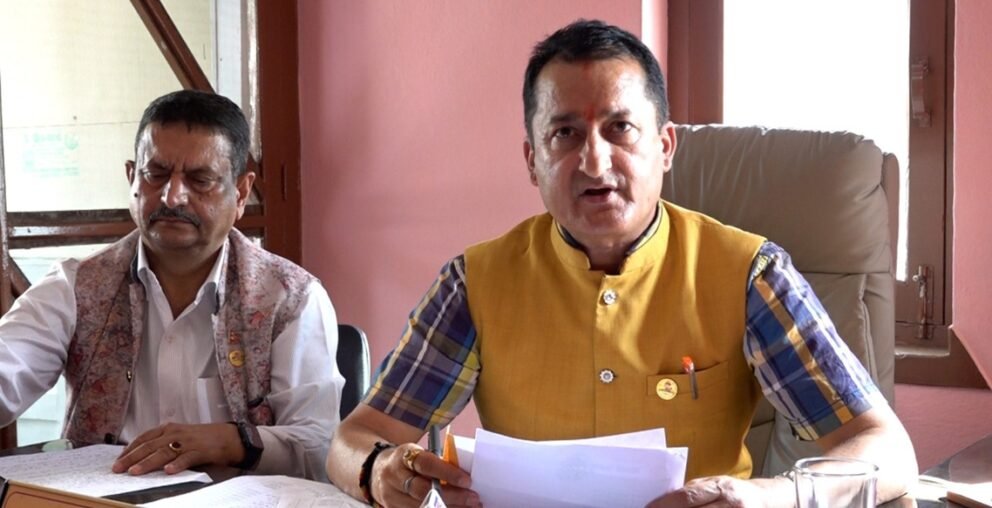 मानसरोवर जाने तीर्थयात्री बोकेका ४० बस सम्पर्कविहीन