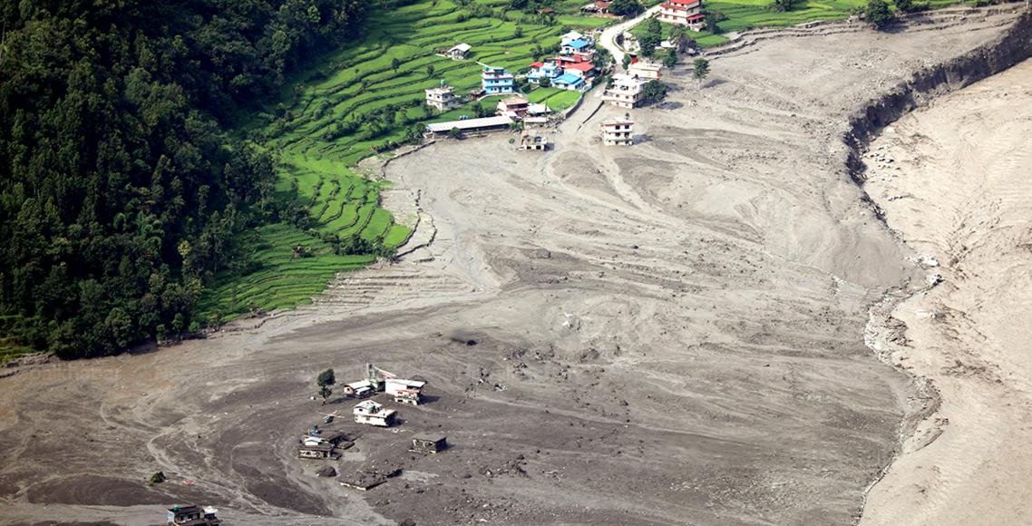 सेनाले भन्यो– बाढी पुनः बढेपछि खोला केन्द्रित उद्धारमा ‘अलर्ट’, अन्य स्थानमा उद्धार जारी